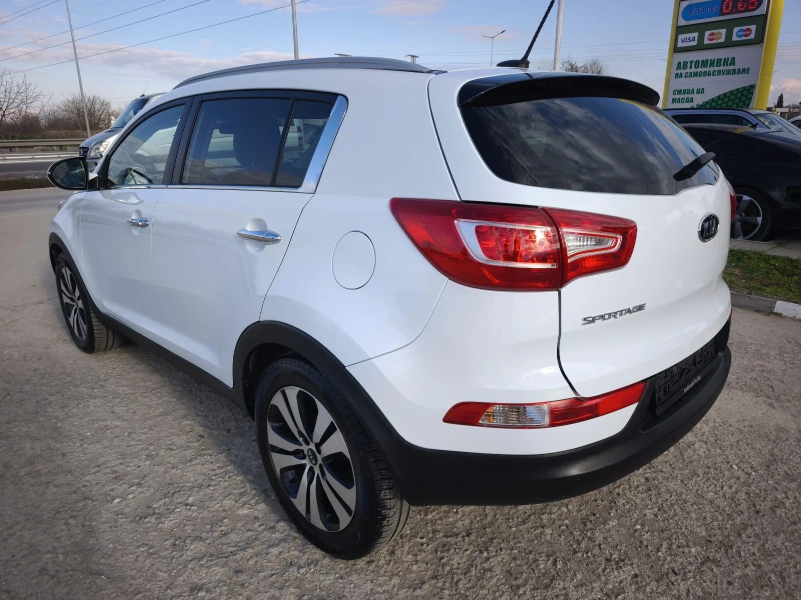 Kia Sportage 1.7d EXCLUSIVE NEW !!!!, снимка 5 - Автомобили и джипове - 53925941