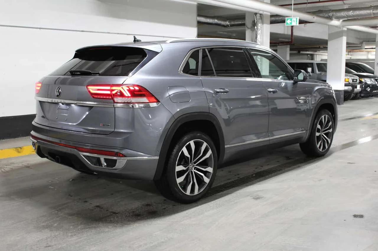 VW Atlas * Execline * CARFAX * ЦЕНА ДО БГ, снимка 13 - Автомобили и джипове - 54001817