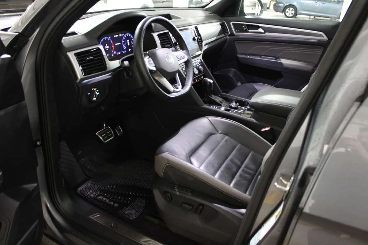 VW Atlas * Execline * CARFAX * ЦЕНА ДО БГ, снимка 3 - Автомобили и джипове - 54001817