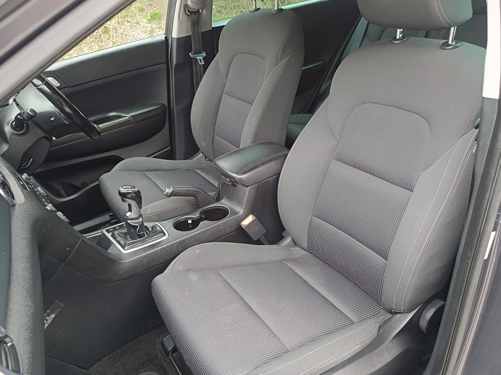 Kia Sportage 1.7 crdi , снимка 9 - Автомобили и джипове - 54257990