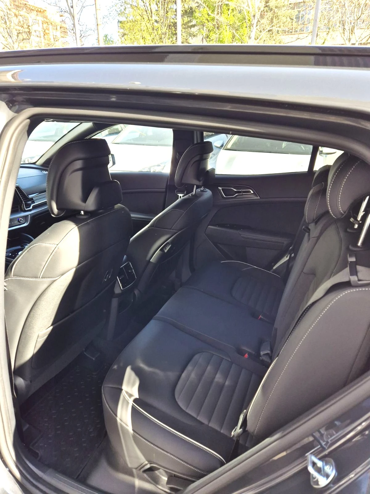 Kia Sportage HEV, снимка 11 - Автомобили и джипове - 54353477