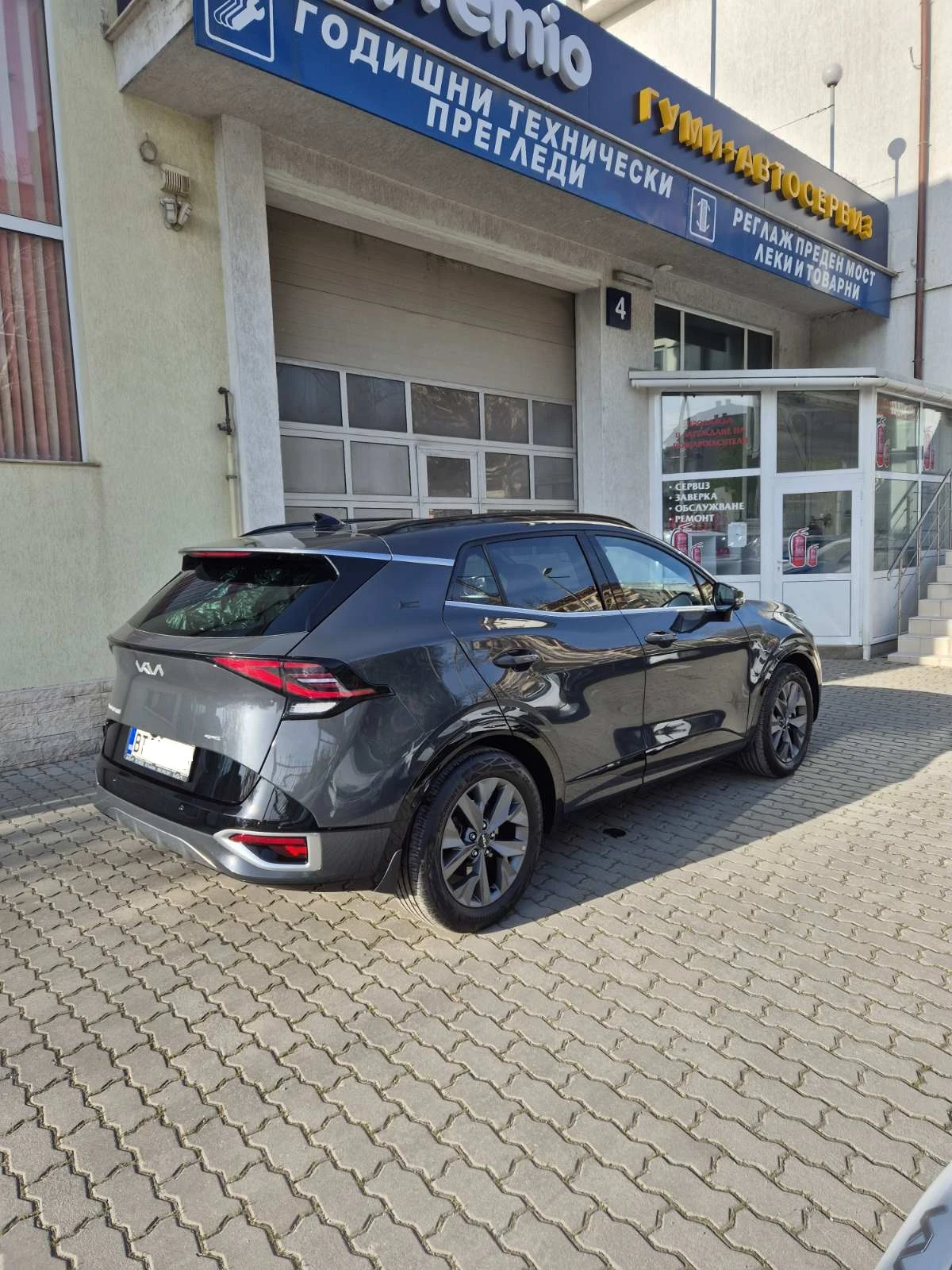 Kia Sportage HEV, снимка 6 - Автомобили и джипове - 54353477