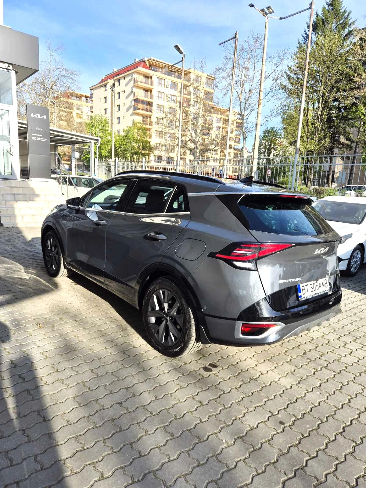 Kia Sportage HEV, снимка 4 - Автомобили и джипове - 54353477