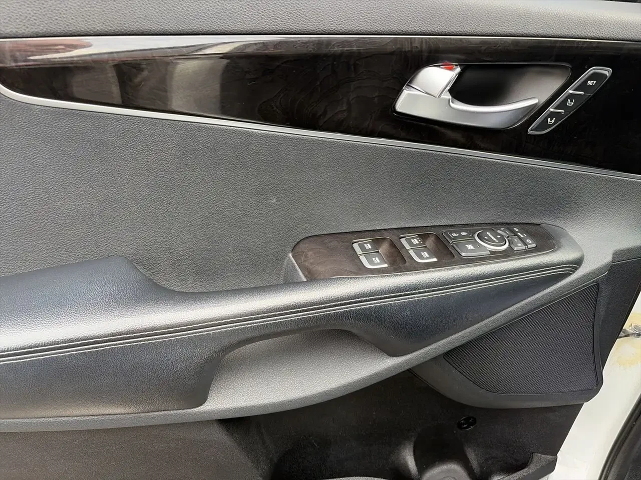 Kia Sorento EX V6 7 SEATER | APPLE CARPLAY & ANDROID AUTO |  | Mobile.bg � ����������� 5