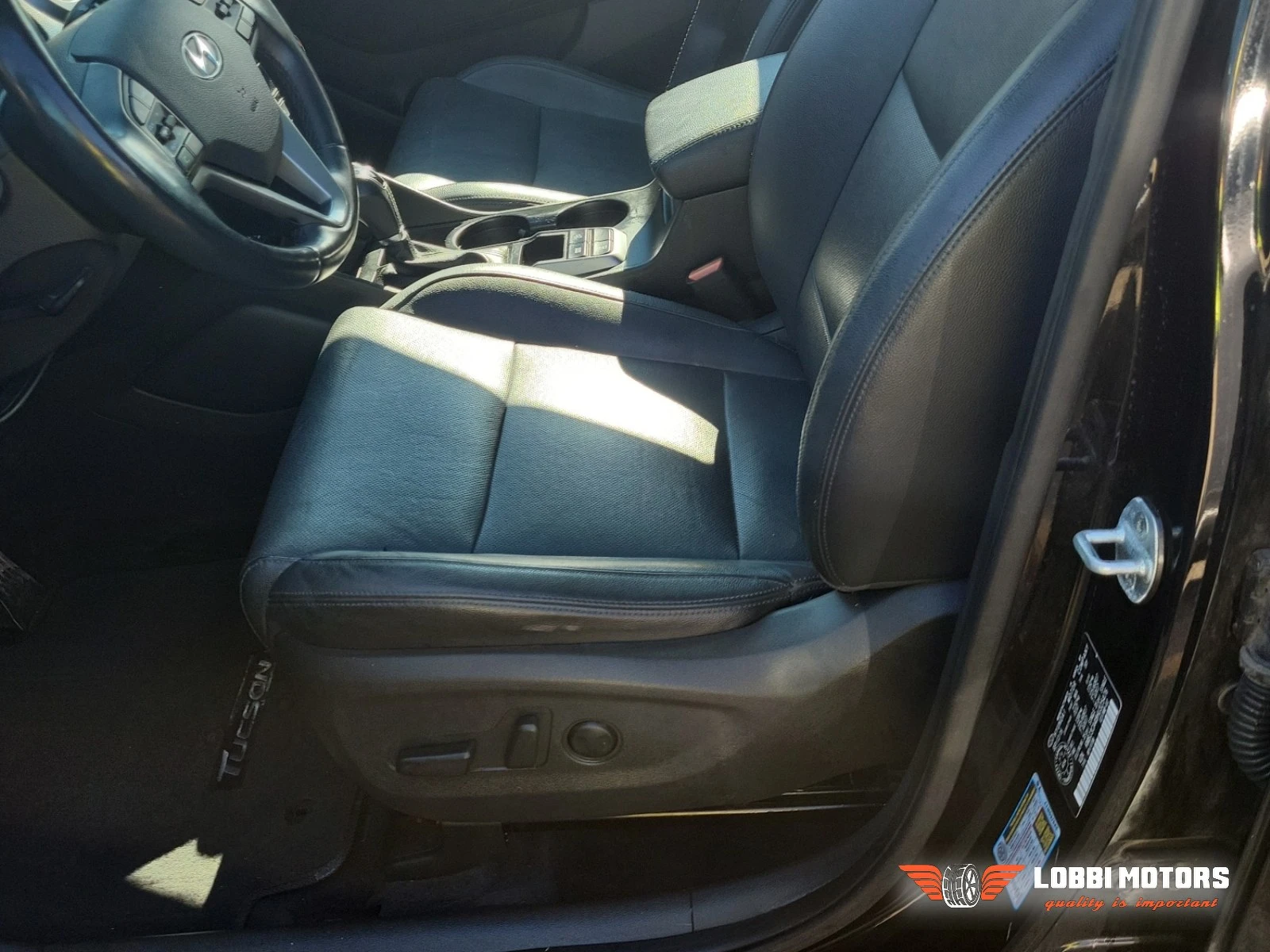 Hyundai Tucson, снимка 3 - Автомобили и джипове - 56411450