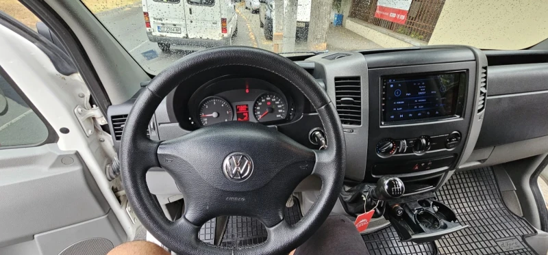 VW Crafter, снимка 6 - Бусове и автобуси - 47195509