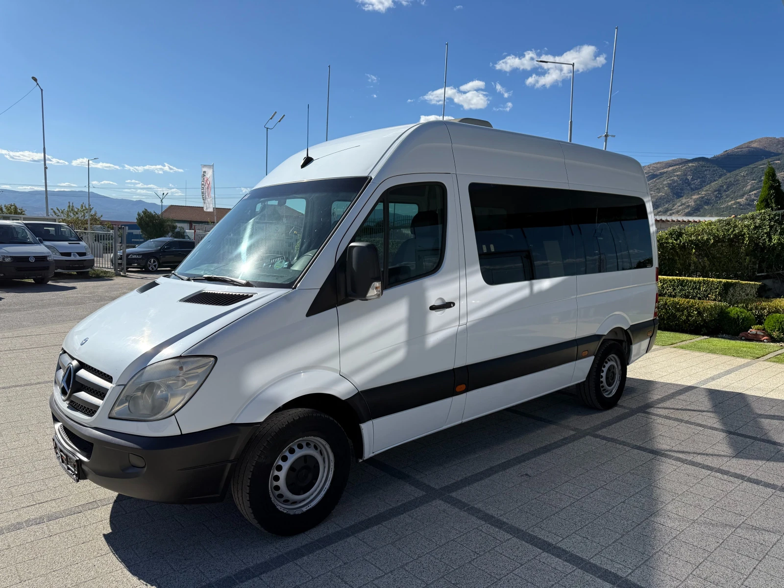 Mercedes-Benz Sprinter 315CDI 2хКлима 9-местен  - изображение 3