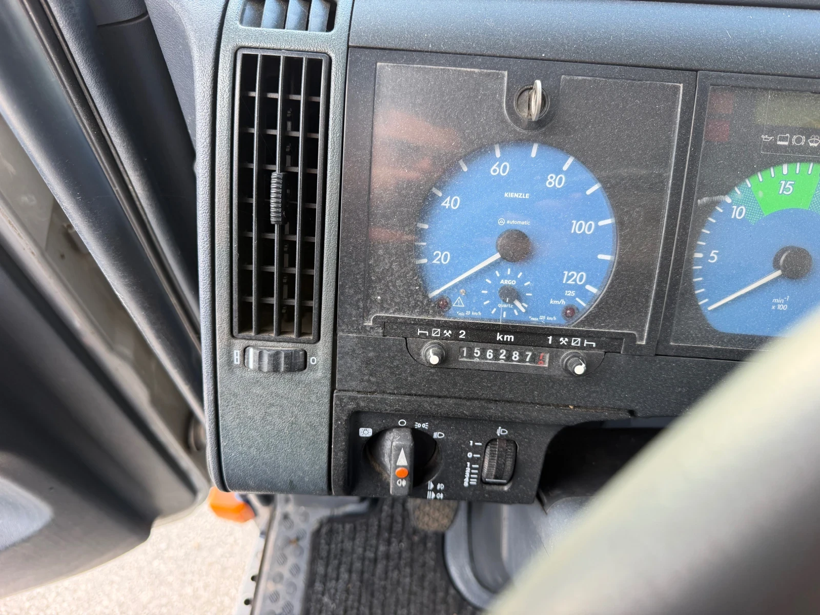 Mercedes-Benz Atego Превоз на коне, снимка 7 - Камиони - 56629749