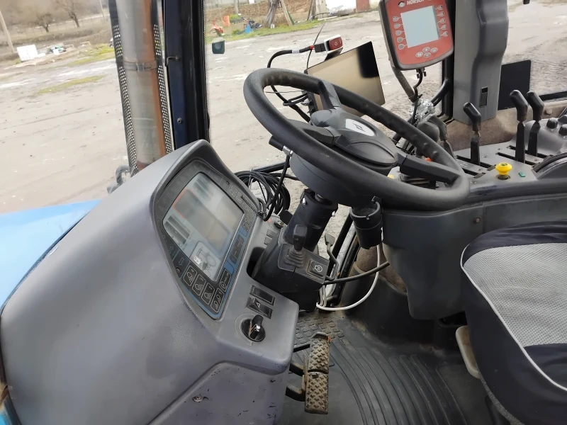 Трактор New Holland 8870, снимка 10 - Селскостопанска техника - 48349489