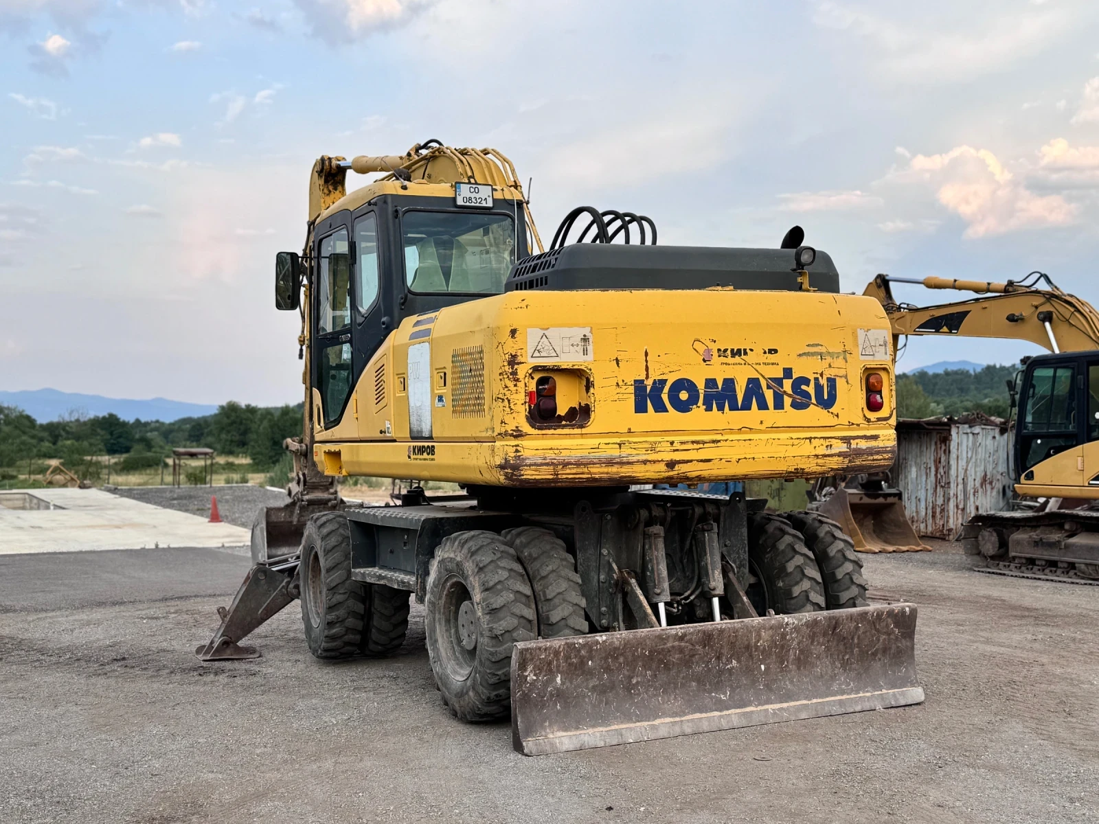 Багер Komatsu PW 180 - изображение 3