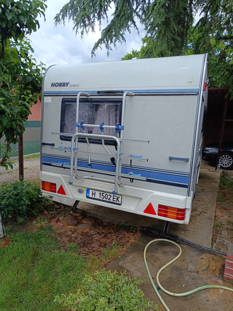 Каравана Hobby 10, снимка 2 - Каравани и кемпери - 52535275