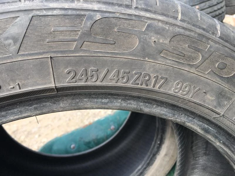 Гуми Летни 245/45R17, снимка 1 - Гуми и джанти - 47433732