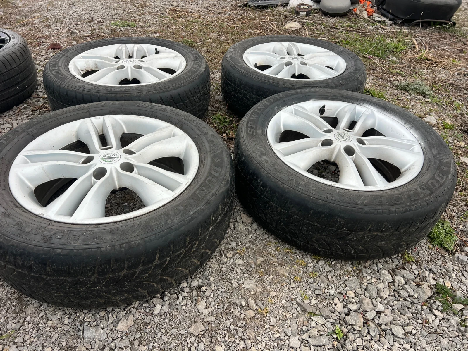 ���� � ������ 215/60R17 �� Nissan Qashqai | Mobile.bg � ����������� 2