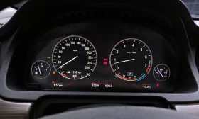 BMW 5 Gran Turismo * 53 000км! * HEAD-UP* ПАНОРАМА* ПОДГРЕВИ * КАМЕРА, снимка 6