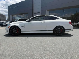 Mercedes-Benz C 63 AMG | КЛИП НА МОТОР| CARFAX| АВТОФИНАНСИРАНЕ, снимка 3