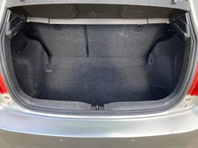 Toyota Auris 1.6, 124 к.с, Парктроник, снимка 10