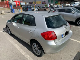 Toyota Auris 1.6, 124 к.с, Парктроник, снимка 4