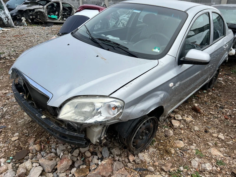 Chevrolet Aveo 1.4 16v, снимка 1 - Автомобили и джипове - 38713974