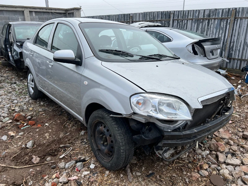 Chevrolet Aveo 1.4 16v, снимка 2 - Автомобили и джипове - 38713974