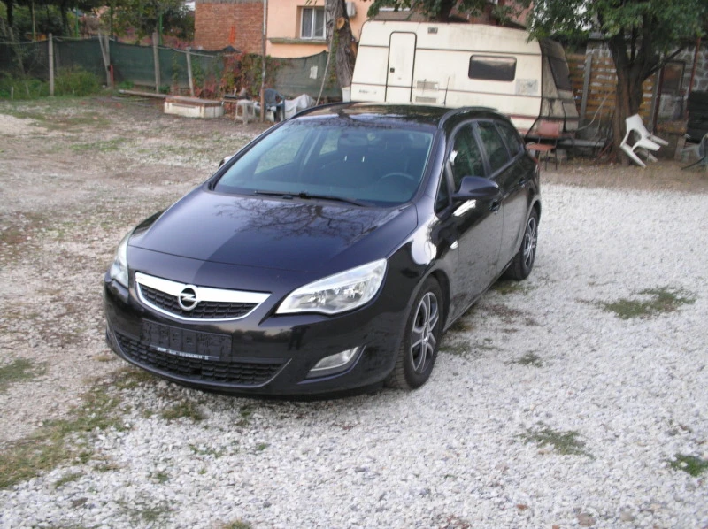 Opel Astra 1, 7 tdi sport, снимка 1 - Автомобили и джипове - 47204850