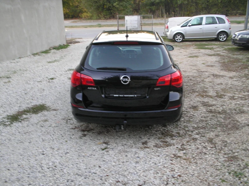 Opel Astra 1, 7 tdi sport, снимка 5 - Автомобили и джипове - 47204850