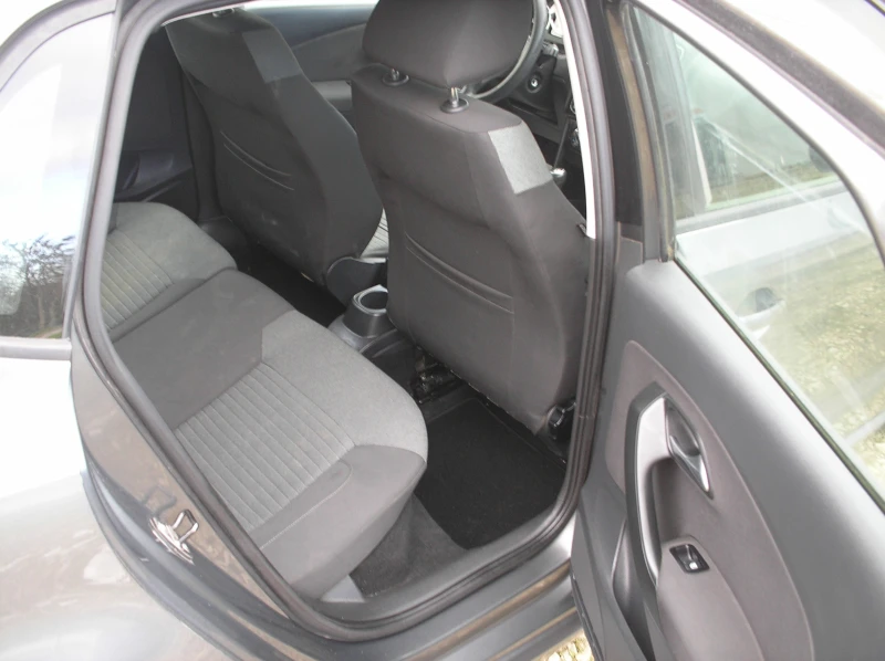 VW Polo 1, 4 I, 86ks GAZ, снимка 12 - Автомобили и джипове - 52311774