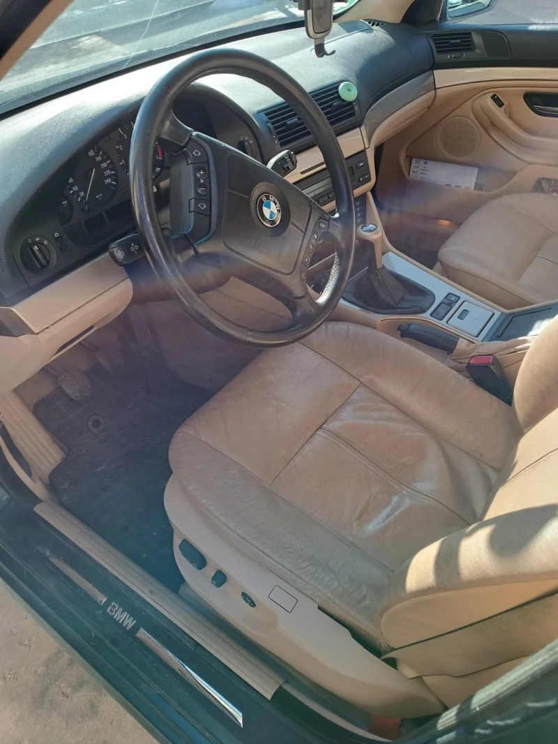 BMW 523, снимка 4 - Автомобили и джипове - 49139376