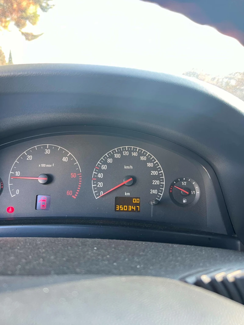 Opel Vectra C 2.2, снимка 13 - Автомобили и джипове - 48902956