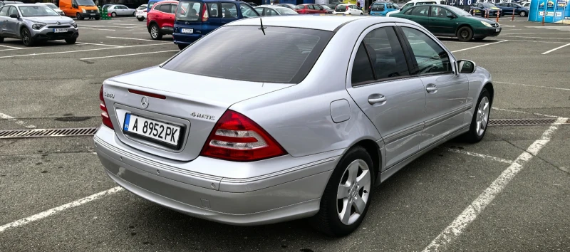 Mercedes-Benz C 240, снимка 7 - Автомобили и джипове - 48950085