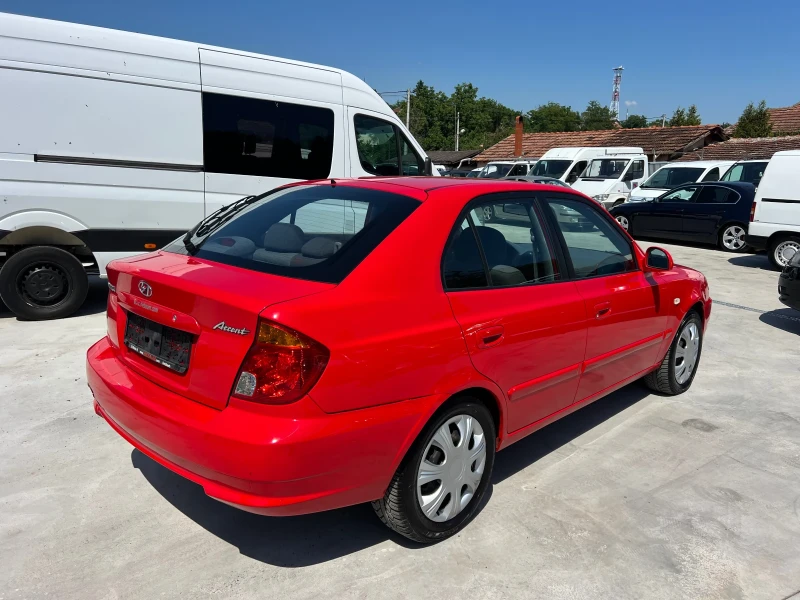 Hyundai Accent 1.3i 111 ХИЛ КМ КЛИМАТИК, снимка 5 - Автомобили и джипове - 51190916