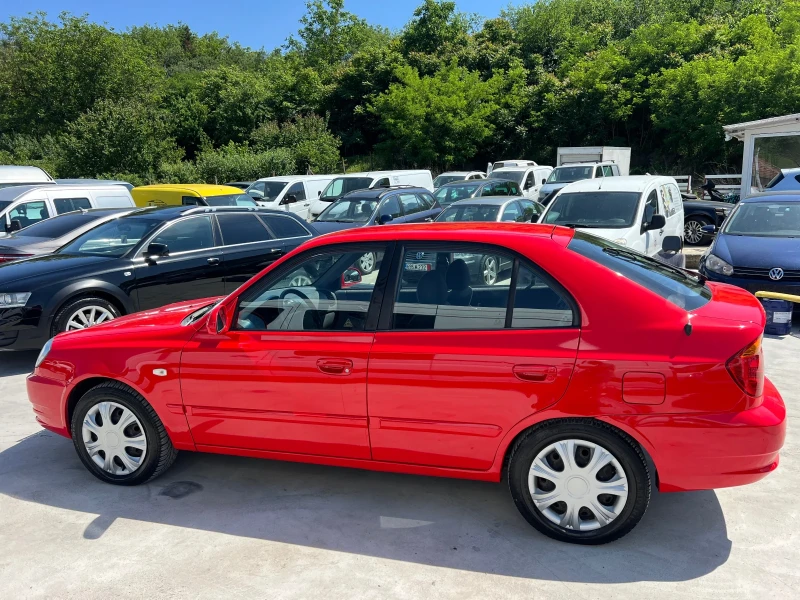 Hyundai Accent 1.3i 111 ХИЛ КМ КЛИМАТИК, снимка 8 - Автомобили и джипове - 51190916