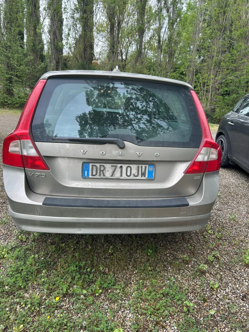 Volvo V70, снимка 6 - Автомобили и джипове - 52655531
