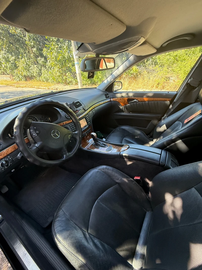 Mercedes-Benz E 280, снимка 9 - Автомобили и джипове - 51840381