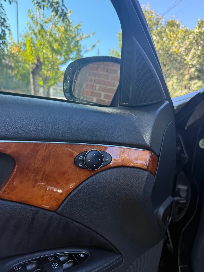 Mercedes-Benz E 280, снимка 11 - Автомобили и джипове - 51840381