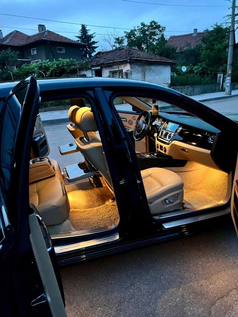 Rolls-Royce Ghost Ghost, снимка 6 - Автомобили и джипове - 52597065