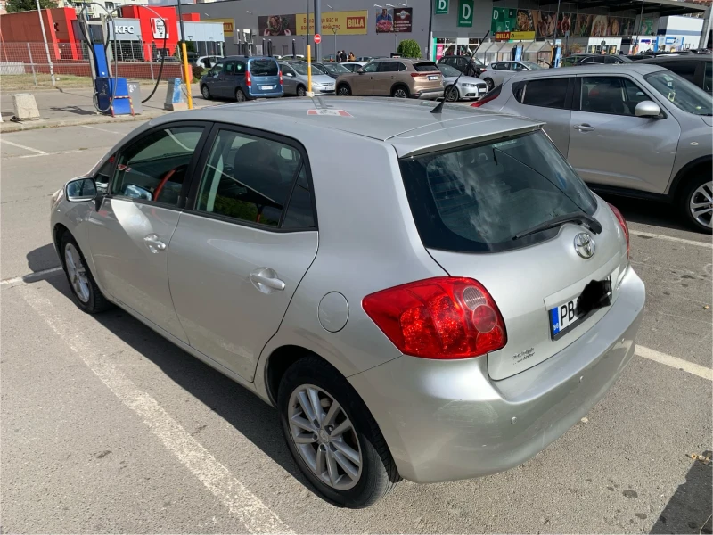 Toyota Auris 1.6, 124 к.с, Парктроник, снимка 4 - Автомобили и джипове - 52698447