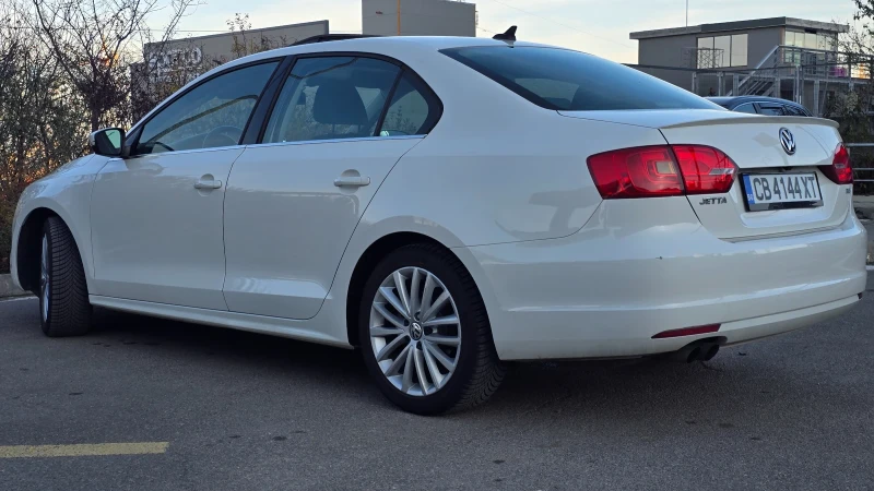 VW Jetta Гаражен  /93500км/  1ви собственик, снимка 6 - Автомобили и джипове - 52714520