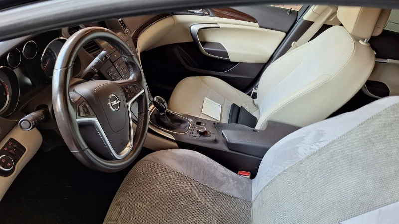Opel Insignia 2.0ctdi нов внос от Италия за двигател , снимка 8 - Автомобили и джипове - 53014161