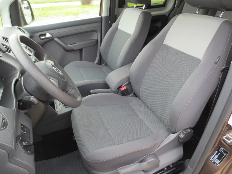 VW Caddy 2.0 i METAH, снимка 10 - Автомобили и джипове - 53391763