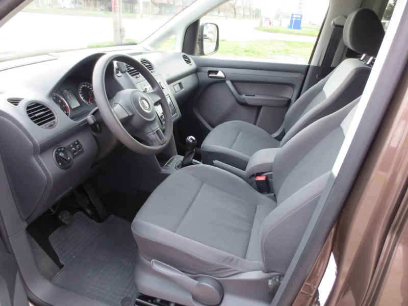 VW Caddy 2.0 i METAH, снимка 9 - Автомобили и джипове - 53391763