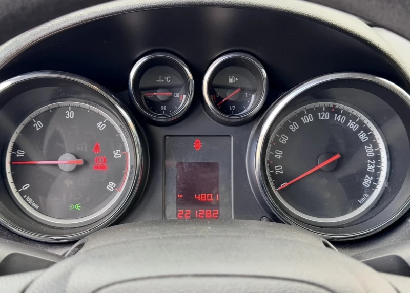 Opel Astra 1.7CDTI, снимка 9 - Автомобили и джипове - 53500249