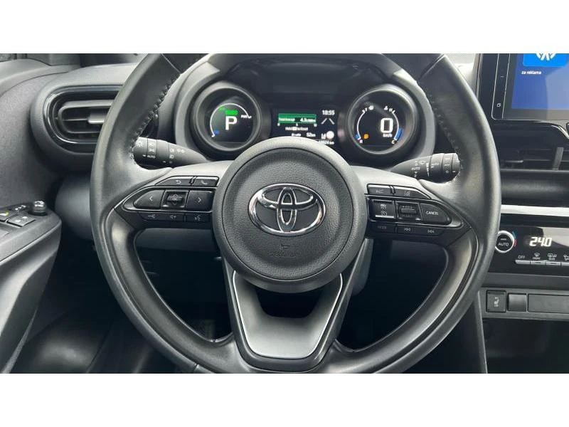 Toyota Yaris Cross 1, 5H Chic, снимка 13 - Автомобили и джипове - 56732968