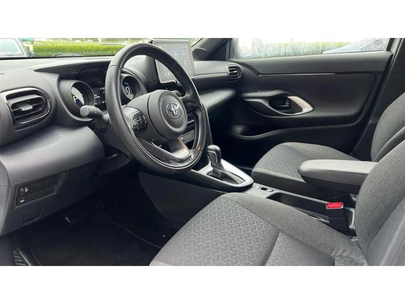 Toyota Yaris Cross 1, 5H Chic, снимка 9 - Автомобили и джипове - 56732968