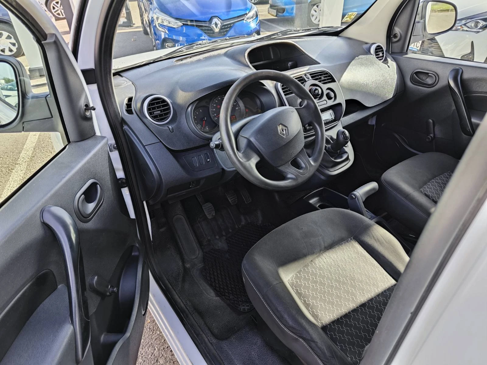 Renault Kangoo 1.5 DCi 75k.c. N1 1+1 - изображение 7