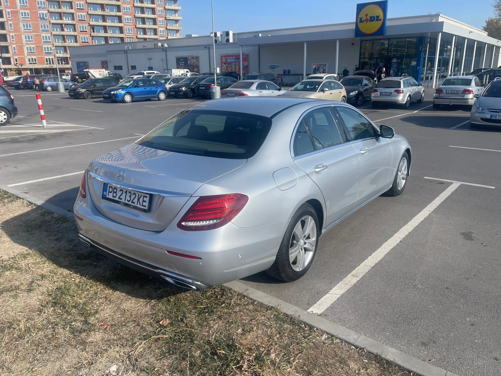 Mercedes-Benz E 220 CDi 195hp 9G-tronik РЕГИСТРИРАНА И ОБСЛУЖЕНА ТОП - изображение 4