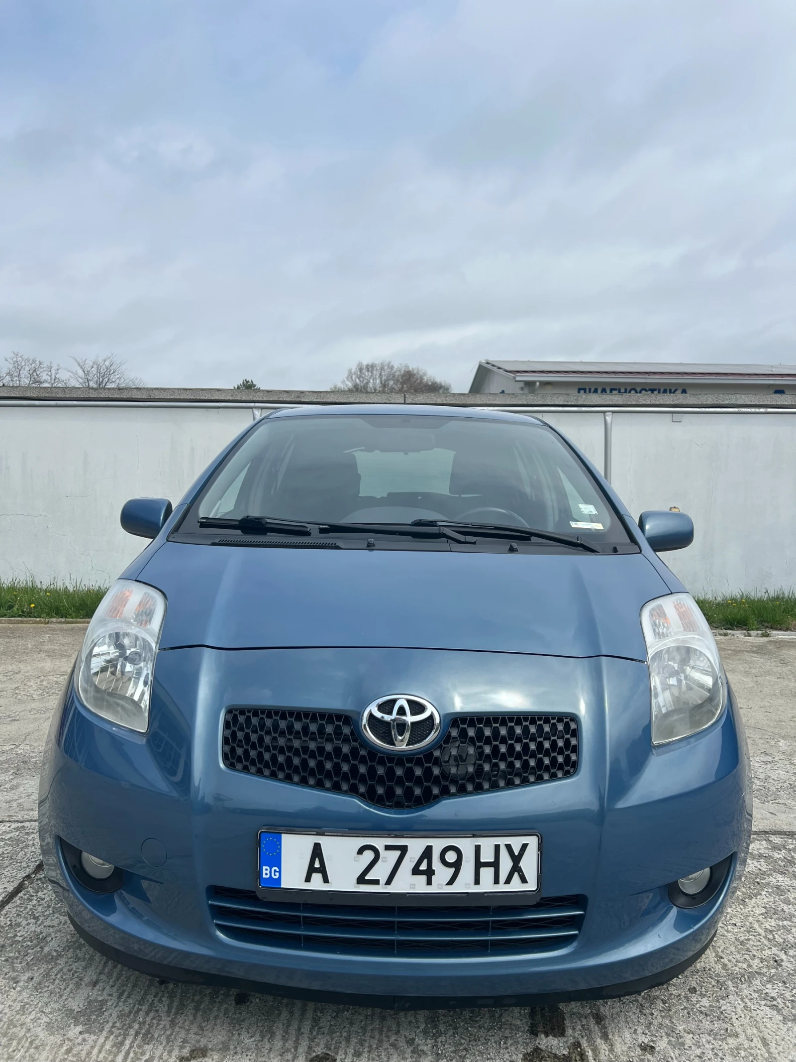Toyota Yaris  - изображение 2