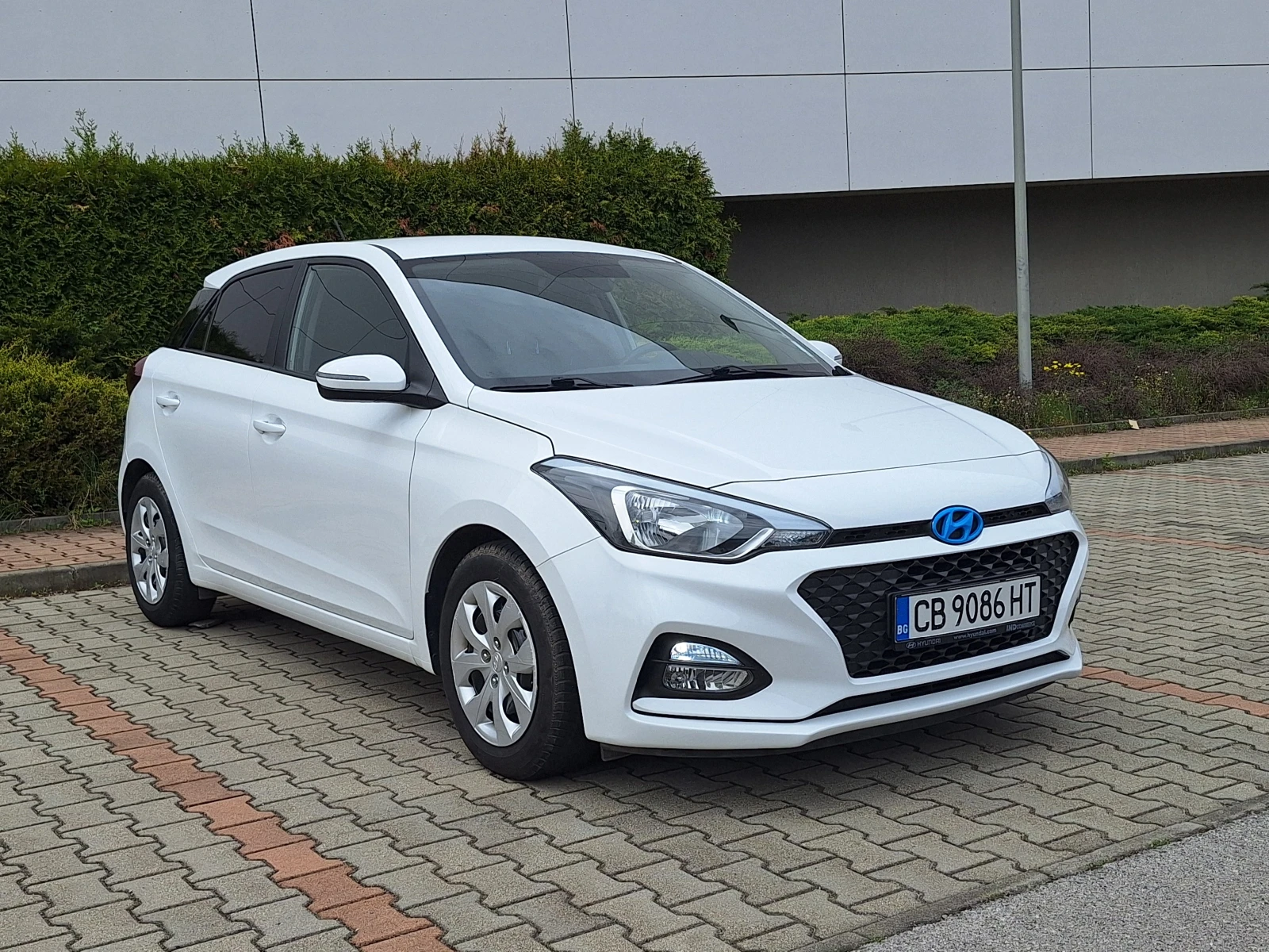 Hyundai I20 1.25i 84к.с. - изображение 3