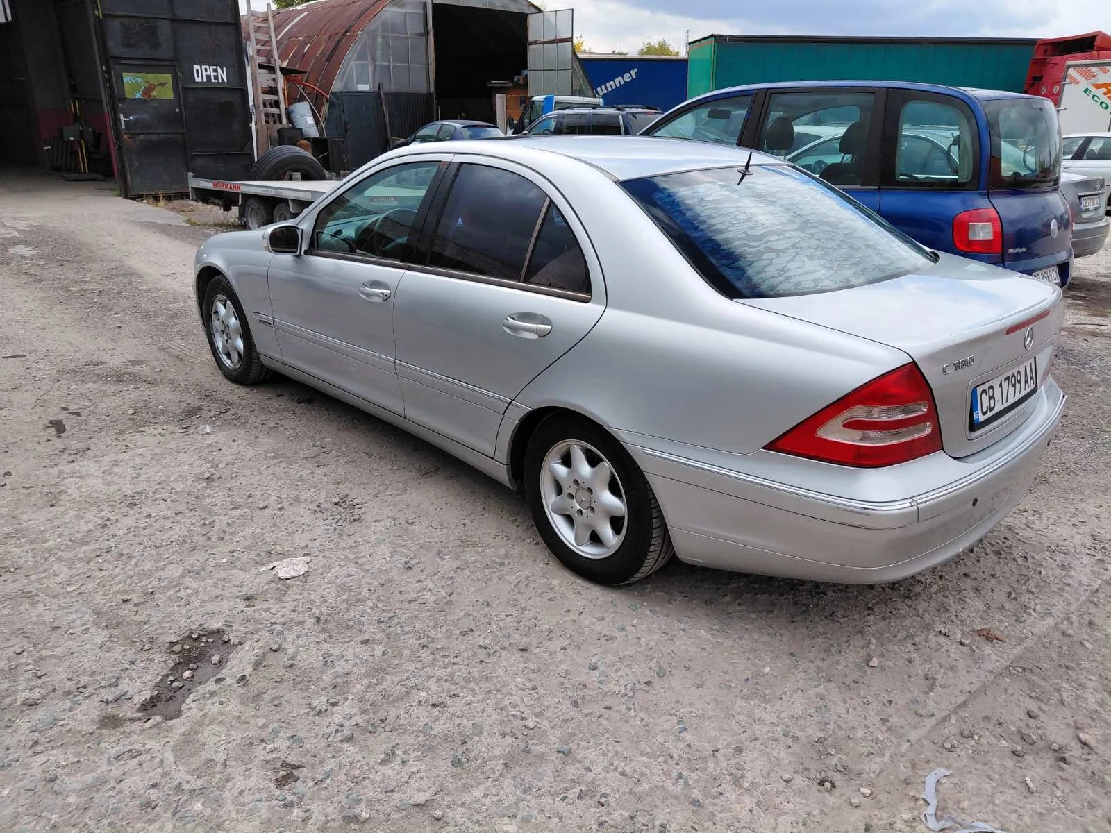 Mercedes-Benz 180 C180 - изображение 4