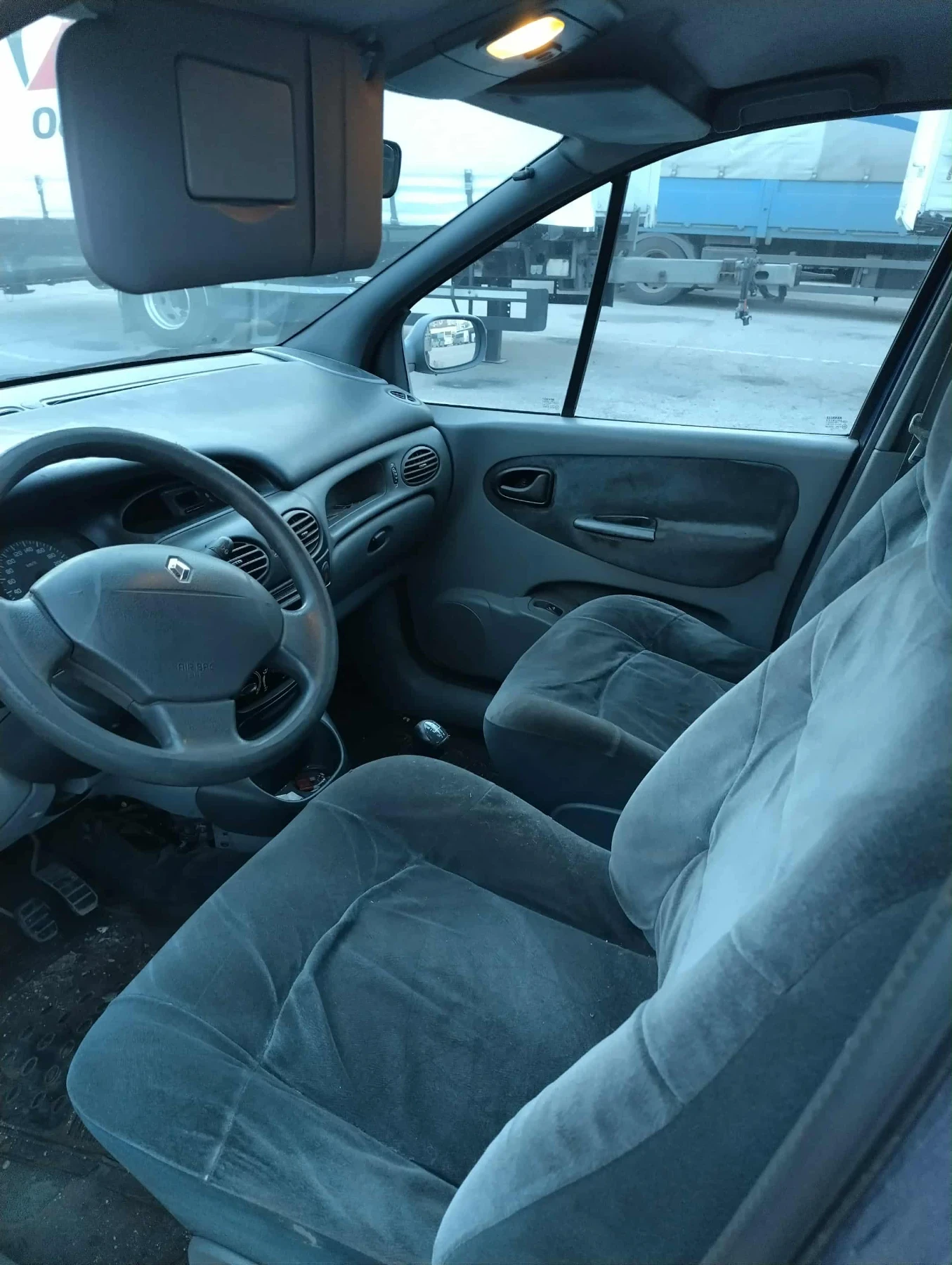 Renault Scenic  - изображение 7