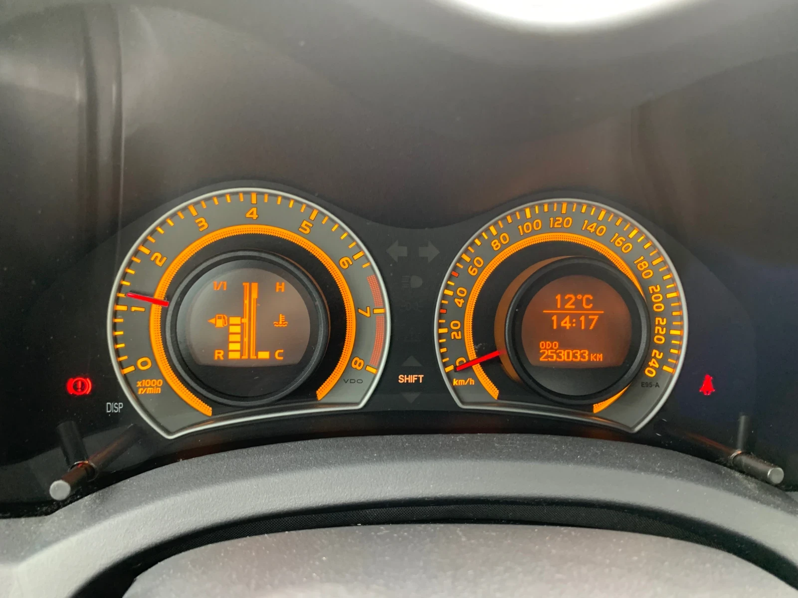 Toyota Auris 1.6, 124 к.с, Парктроник - изображение 8